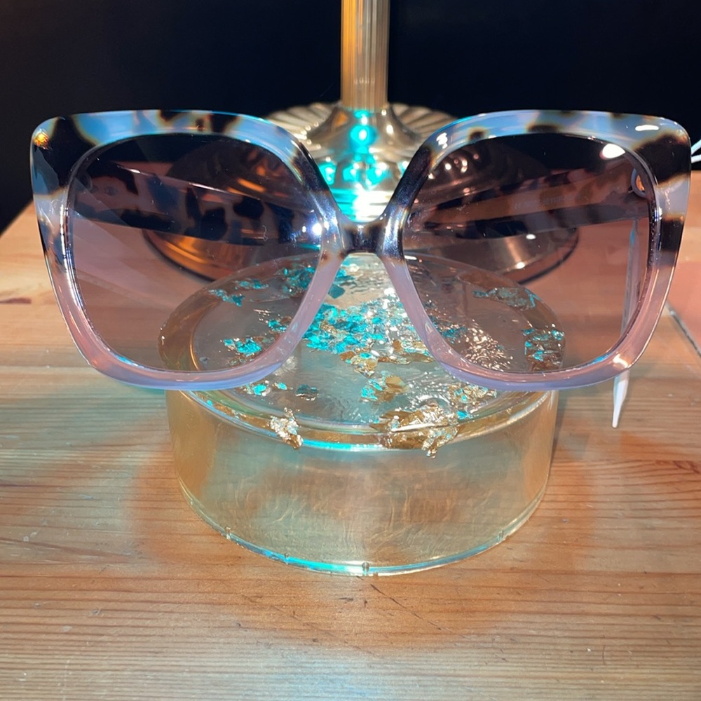 Lane Bryant Sunglasses and Dust Bag NWT - Picture 7 of 7